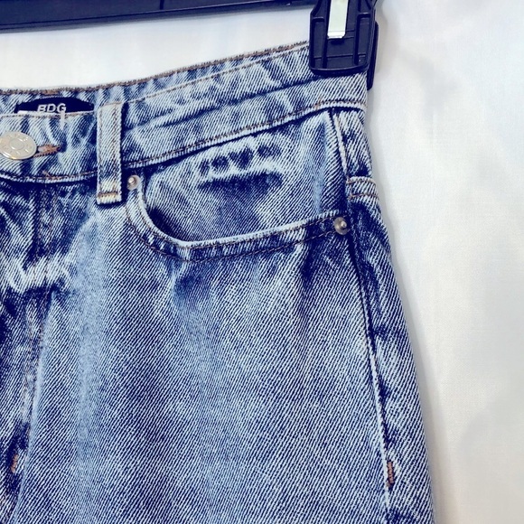 BDG Urban Outfitters Patched Work Jeans Size 25 - Picture 6 of 12